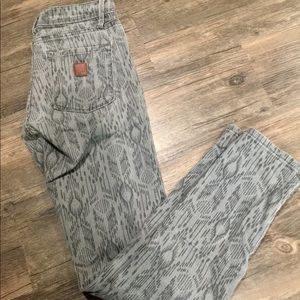 Size 0 Roxy jeans